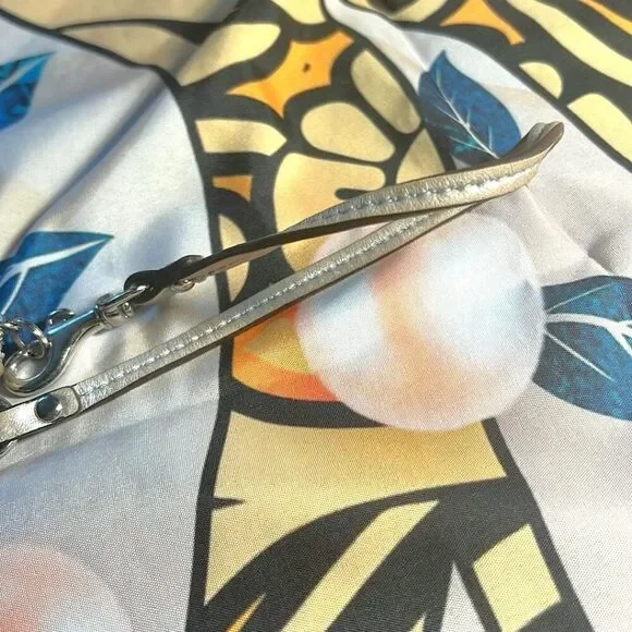 Coach Julia Op Art Lurex Wristlet Wallet Silver Signature Leather Trim - Picture 4 of 9